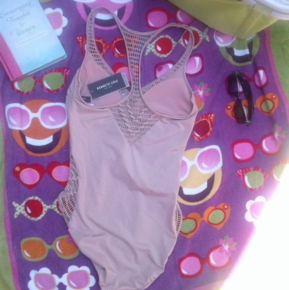 NWT KENNETH COLE SWIMSUIT - Picture 2 of 5